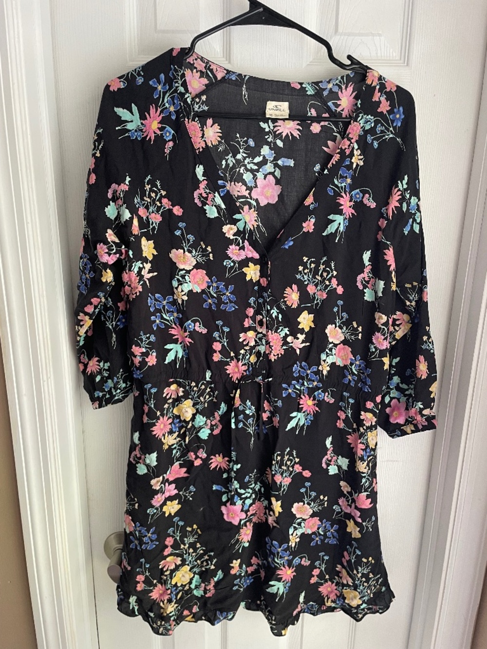 O'Neill Floral V-Neck Button-Front Drawstring Dress - Medium